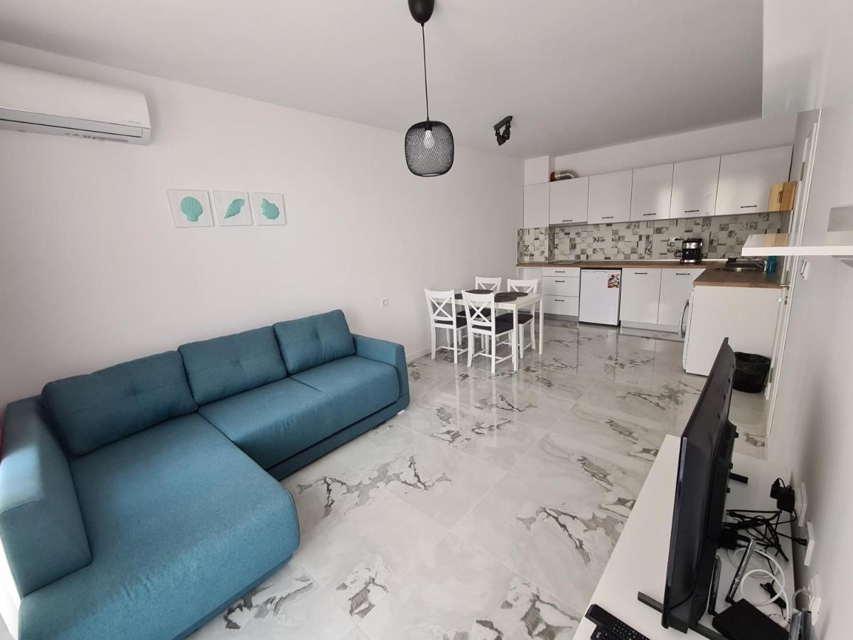 Dolphin Beach Apart Obzor Eksteriør billede