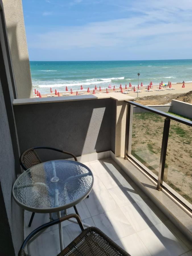 Dolphin Beach Apart Obzor Eksteriør billede