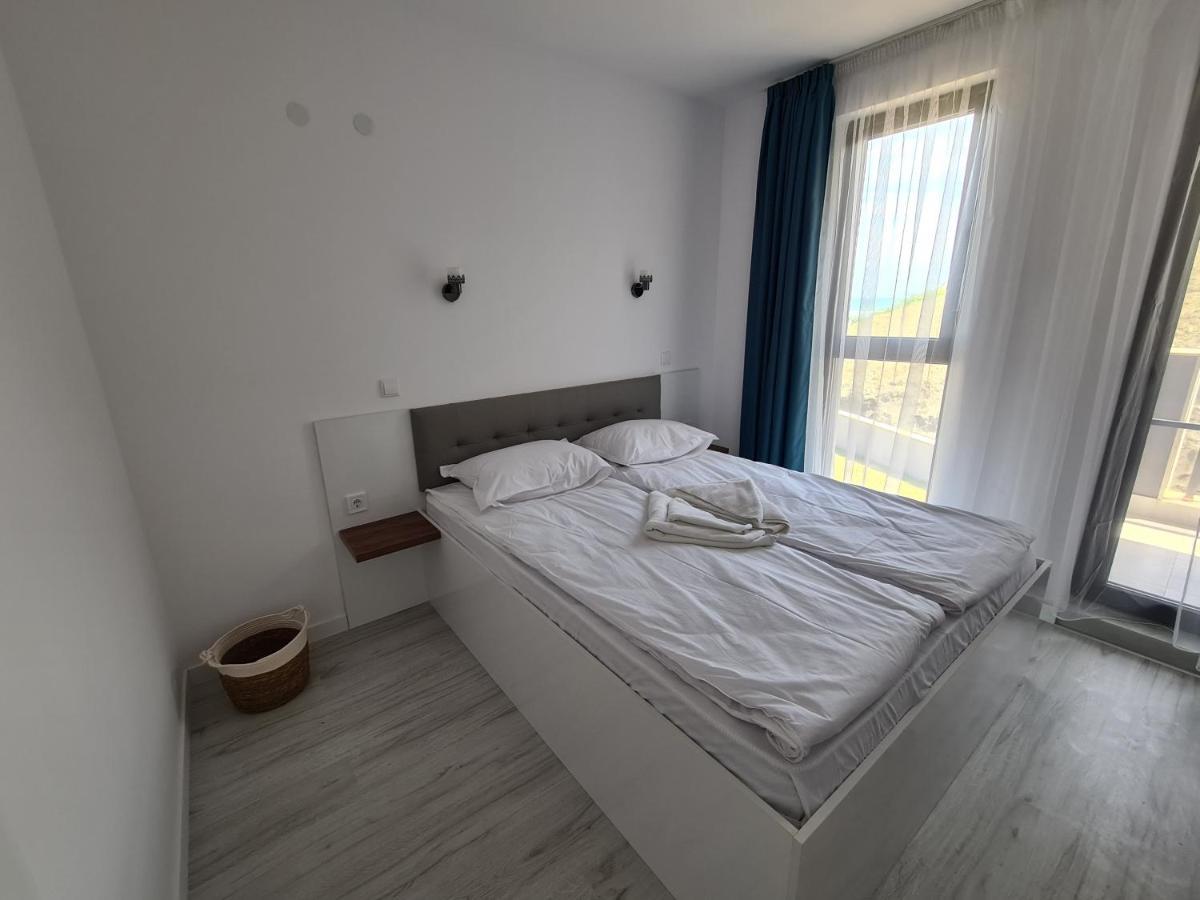 Dolphin Beach Apart Obzor Eksteriør billede