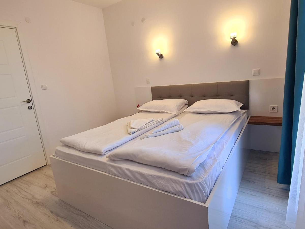 Dolphin Beach Apart Obzor Eksteriør billede