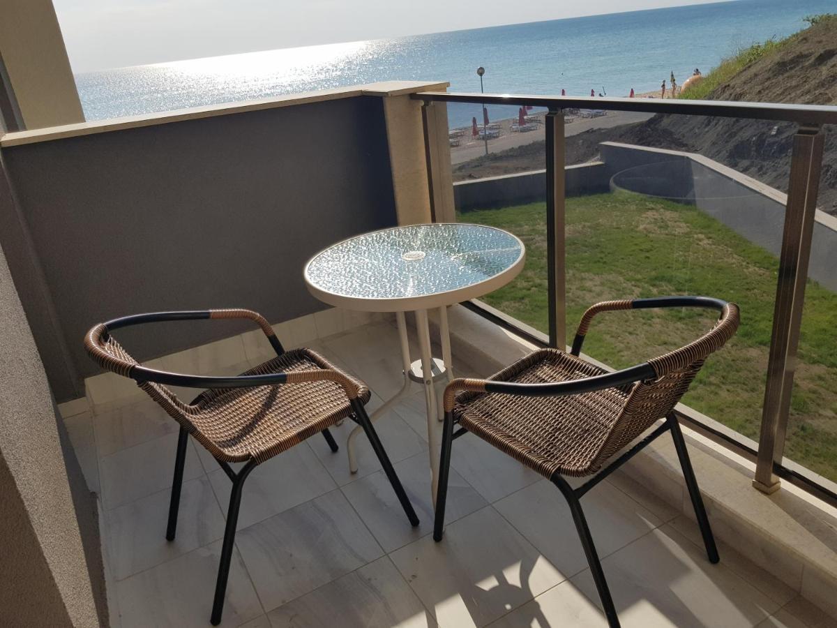 Dolphin Beach Apart Obzor Eksteriør billede